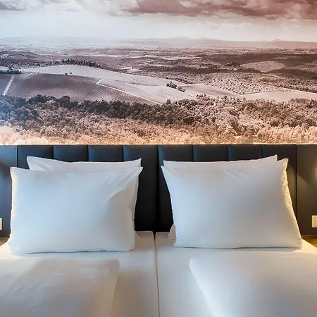 Welcome Hotel 4*